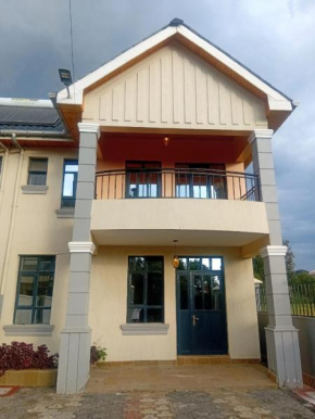 Luxury 3 Bedroom Rembeka villa with sq